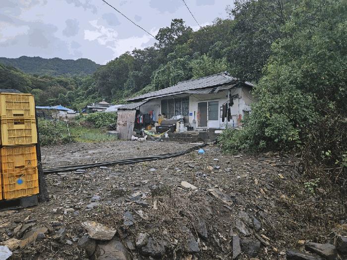 충북 제천시 덕산면 신현리 1076-2 대지 사진 2