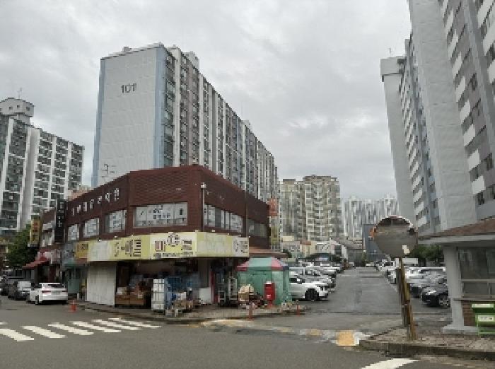 2025타경51474 충청북도 청주시 흥덕구 비하동 300 효성아파트 101동 6층 606호 외 4필지 아파트 대표 사진